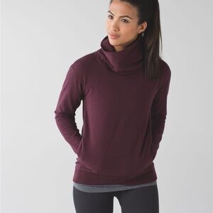 Lululemon On The Double Pullover
Heathered Bordeaux Drama size 6